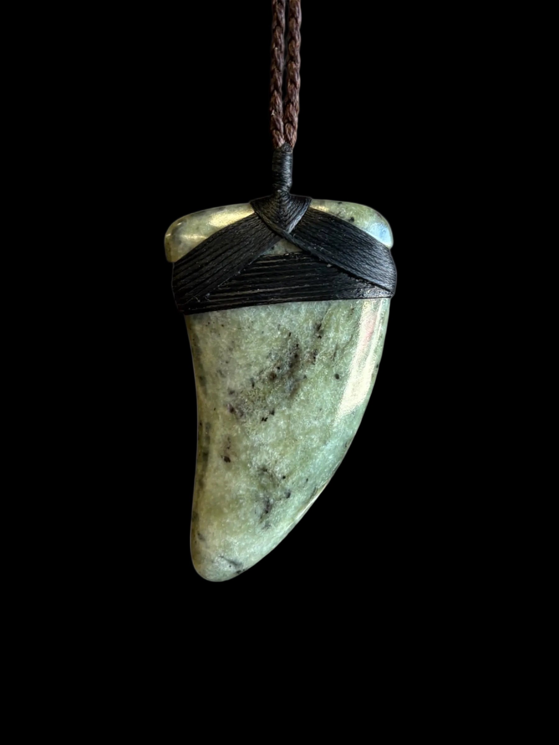 Pounamu Niho #25